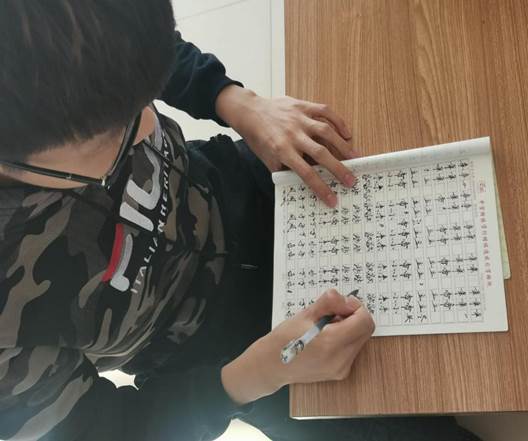 6150AF7FE919E7E552FB9613057B8AAA